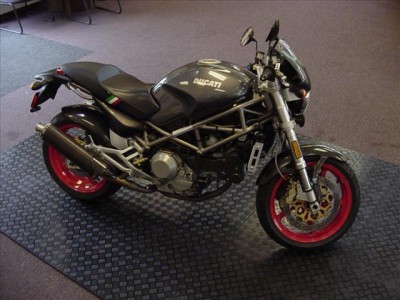 2001-Ducati-Monster-10544412-894.jpg
