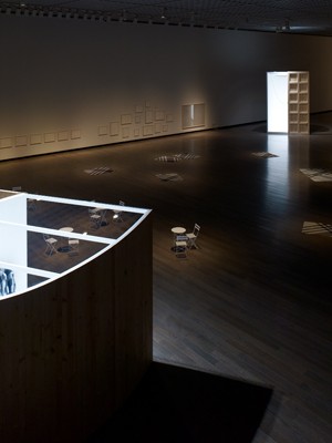 上下共に:中山英之 《草原の大きな扉》 2010年 %0A© Hideyuki Nakayama Architecture %0A写真撮影:阿野太一.jpeg